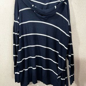 Maurice’s thin hooded Cardigan
